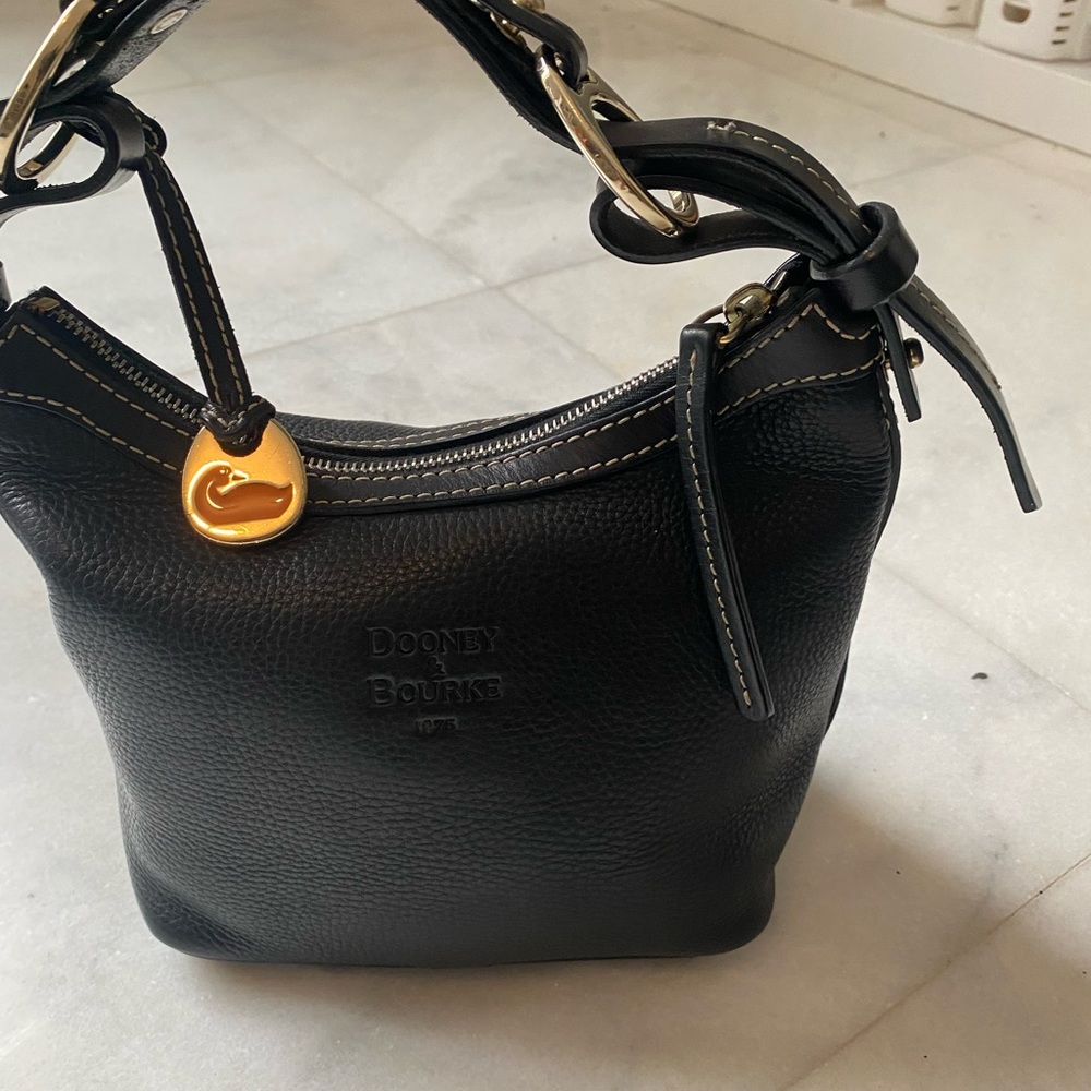 Dooney & Bourke small black purse